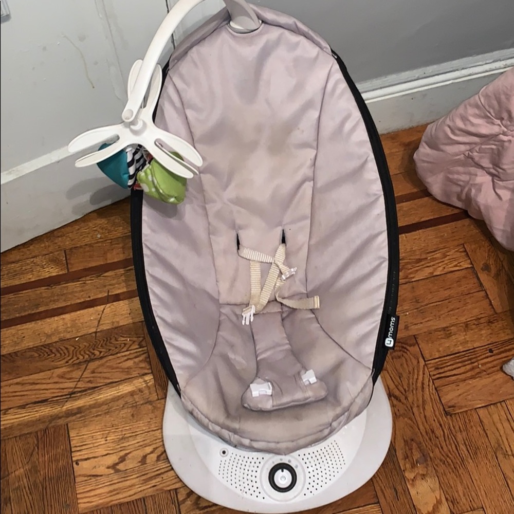 4 moms infant rocker